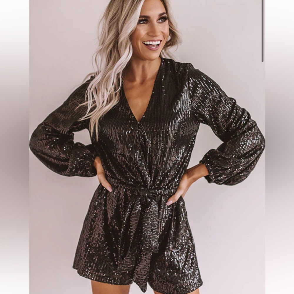 Impressions Black “Really Obsessed” Sequin Romper size Large